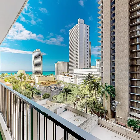 Apartamento Waikiki Banyan #908